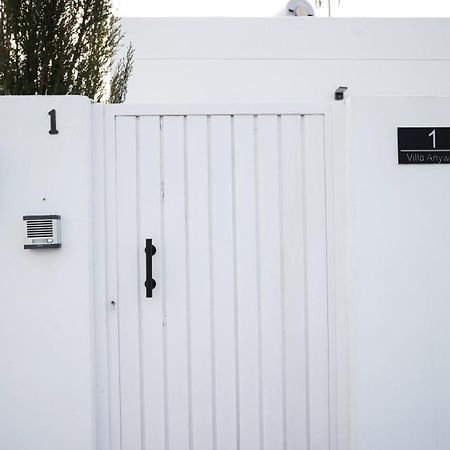 Villa Anyway Conil Un Lujo Frente Al Mar โกนิล เด ลาฟรอนเตรา ภายนอก รูปภาพ