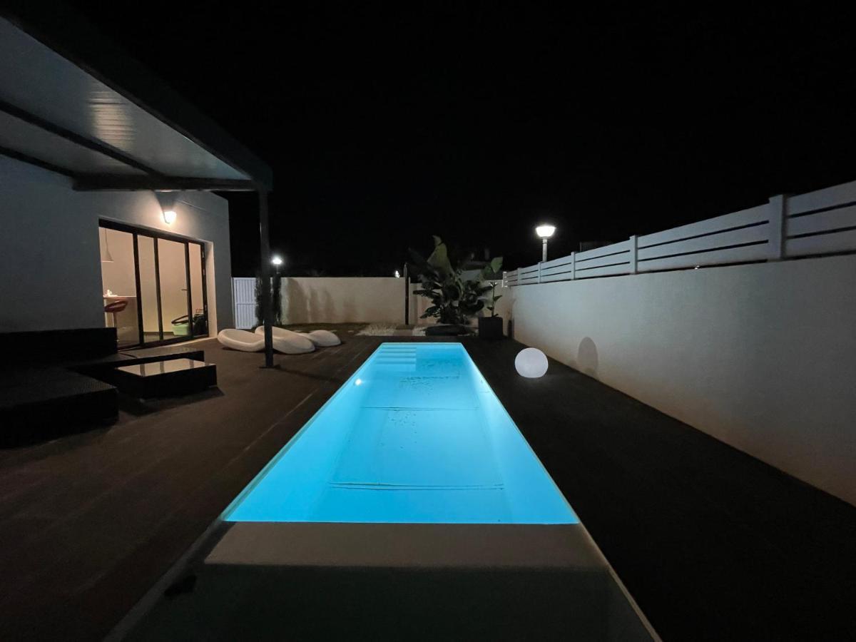 Villa Anyway Conil Un Lujo Frente Al Mar โกนิล เด ลาฟรอนเตรา ภายนอก รูปภาพ