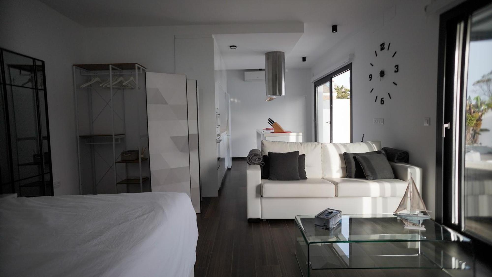 Villa Anyway Conil Un Lujo Frente Al Mar โกนิล เด ลาฟรอนเตรา ภายนอก รูปภาพ