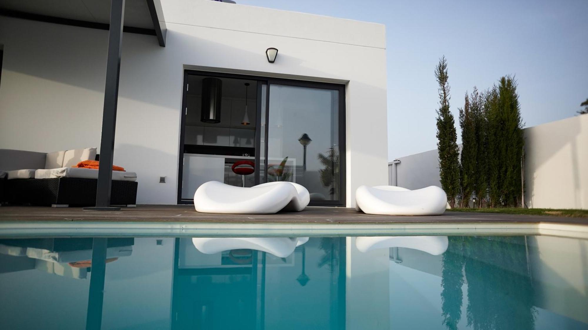 Villa Anyway Conil Un Lujo Frente Al Mar โกนิล เด ลาฟรอนเตรา ภายนอก รูปภาพ